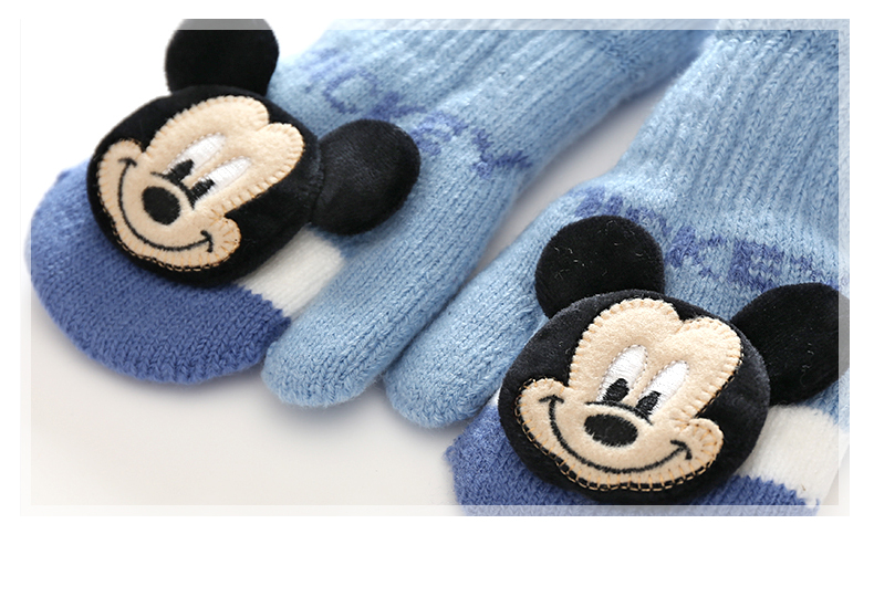 children's knitted gloves 