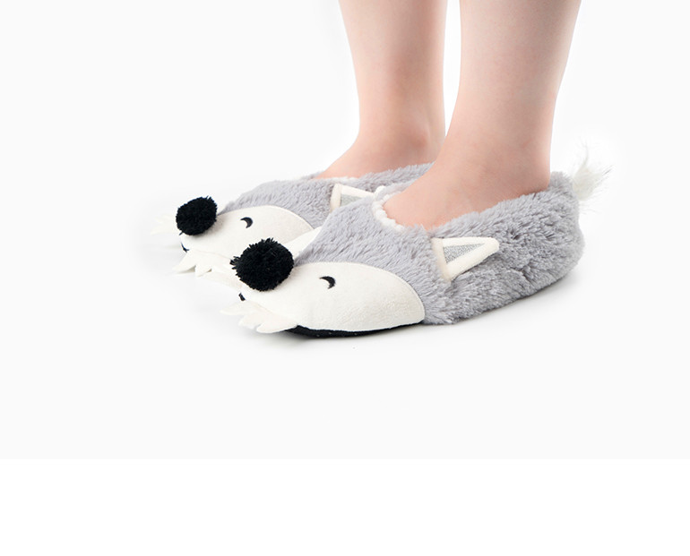 indoor slippers
