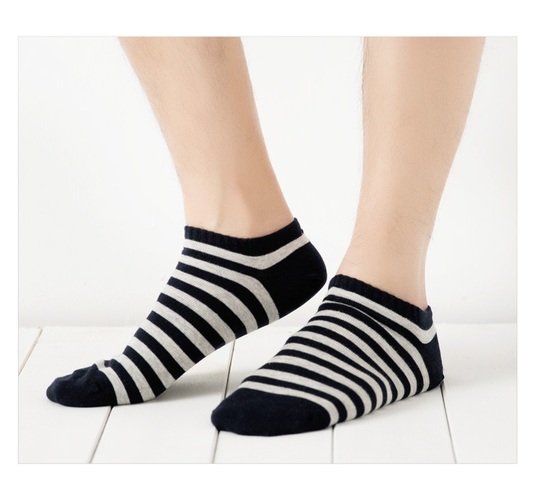 ladies sneaker socks