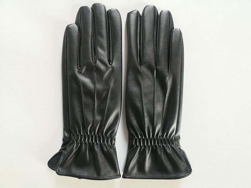 lady's  fashion  gloves