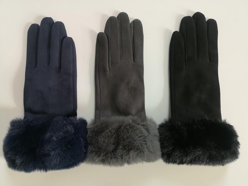 lady‘s  skate  gloves’